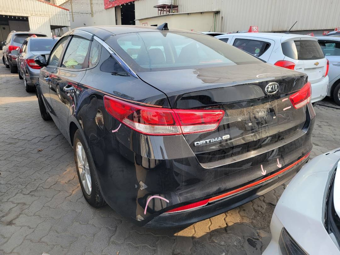 2017 KIA OPTIMA — 91668 Miles — Lot G165173 — Main - Marhaba Auctions Used Cars - Image 4