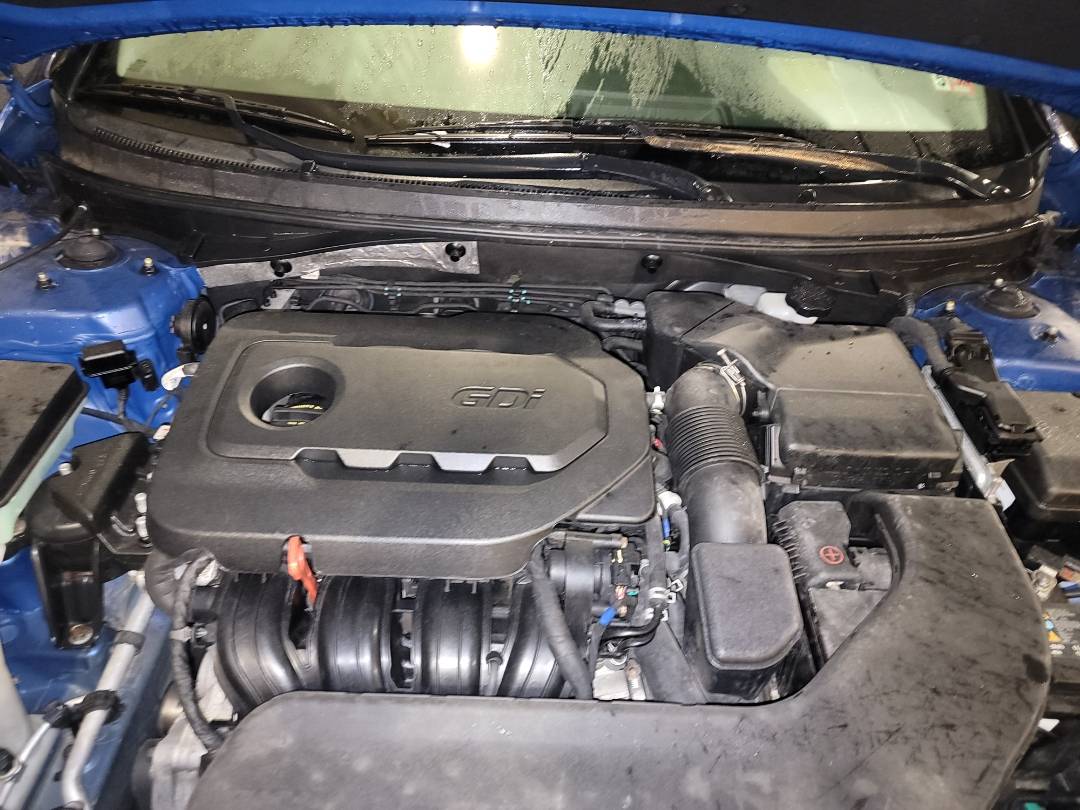 2016 HYUNDAI SONATA — 105559 Miles — Lot H420500 - Marhaba Auctions Used Cars - Image 9