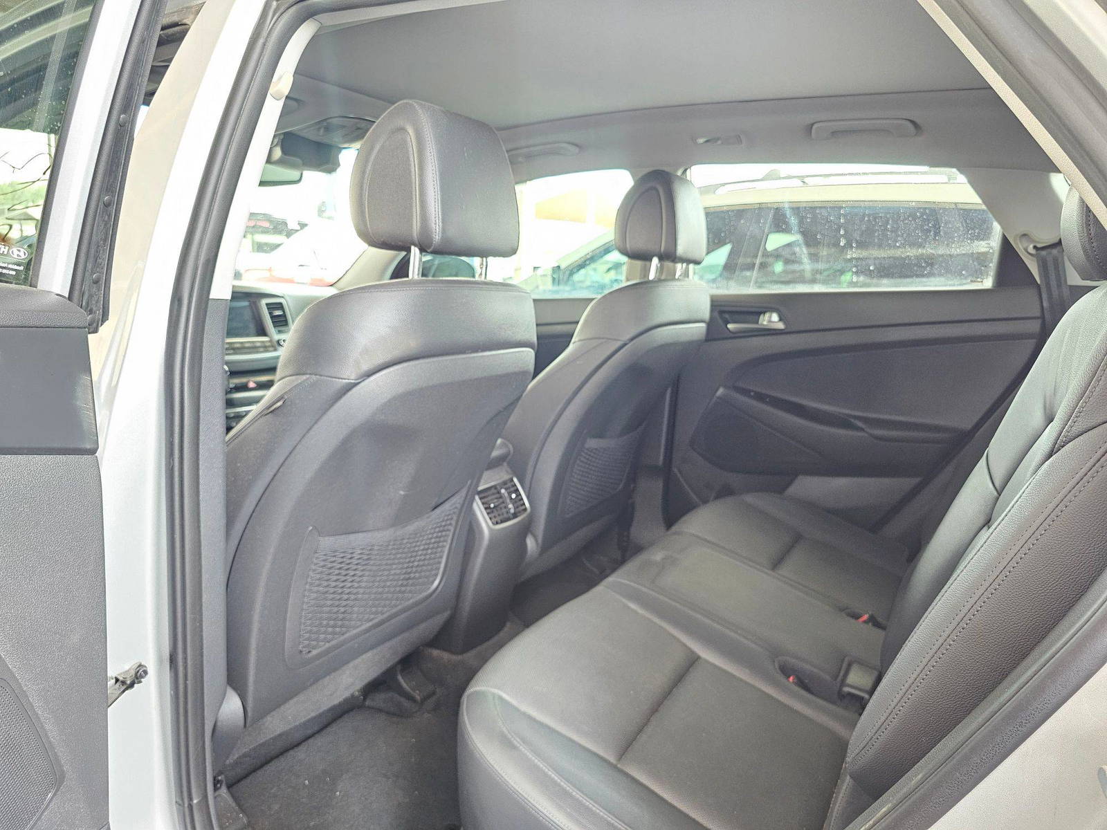 2016 HYUNDAI TUCSON — 102126 Miles — Lot 41383417 — Souq - Marhaba Auctions Used Cars - Image 6