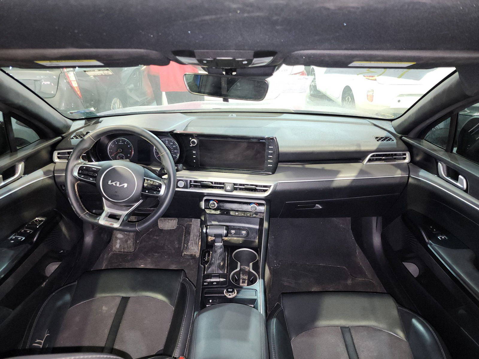 2022 KIA K5 — 141888 Miles — Lot 78522654 — Ind. 12 - Marhaba Auctions Used Cars - Image 8