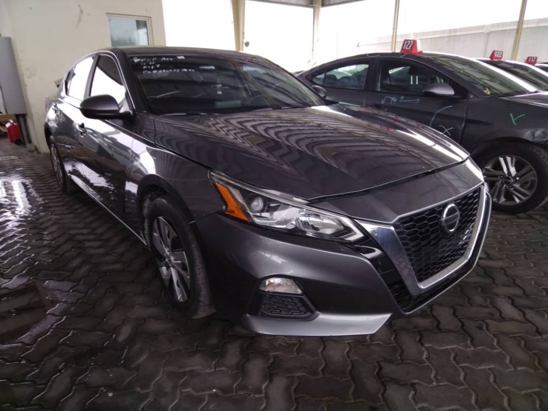 2019 NISSAN ALTIMA — 100406 Miles — Lot C138311 — Main - Marhaba Auctions Used Cars - Image 10