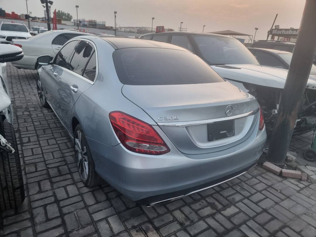 2018 MERCEDES BENZ C300 — 90900 Miles — Lot JU244077 — Ind. 12 - Marhaba Auctions Used Cars - Image 4