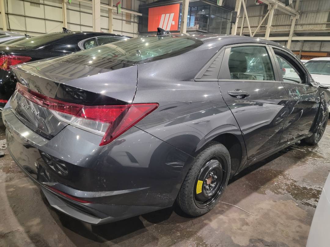 2021 HYUNDAI ELANTRA — 33651 Miles — Lot 42859504 — Souq - Marhaba Auctions Used Cars - Image 3