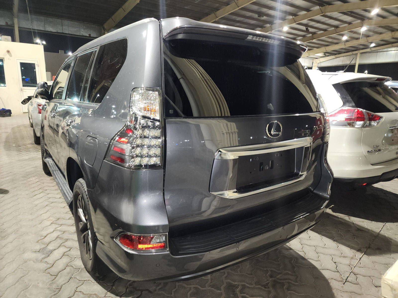 2020 LEXUS GX 460 — 28450 Miles — Lot 38252225 - Marhaba Auctions Used Cars - Image 3