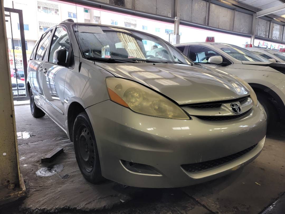 2009 TOYOTA SIENNA — 234750 Miles — Lot 9S248945 — Main - Marhaba Auctions Used Cars - Image 4