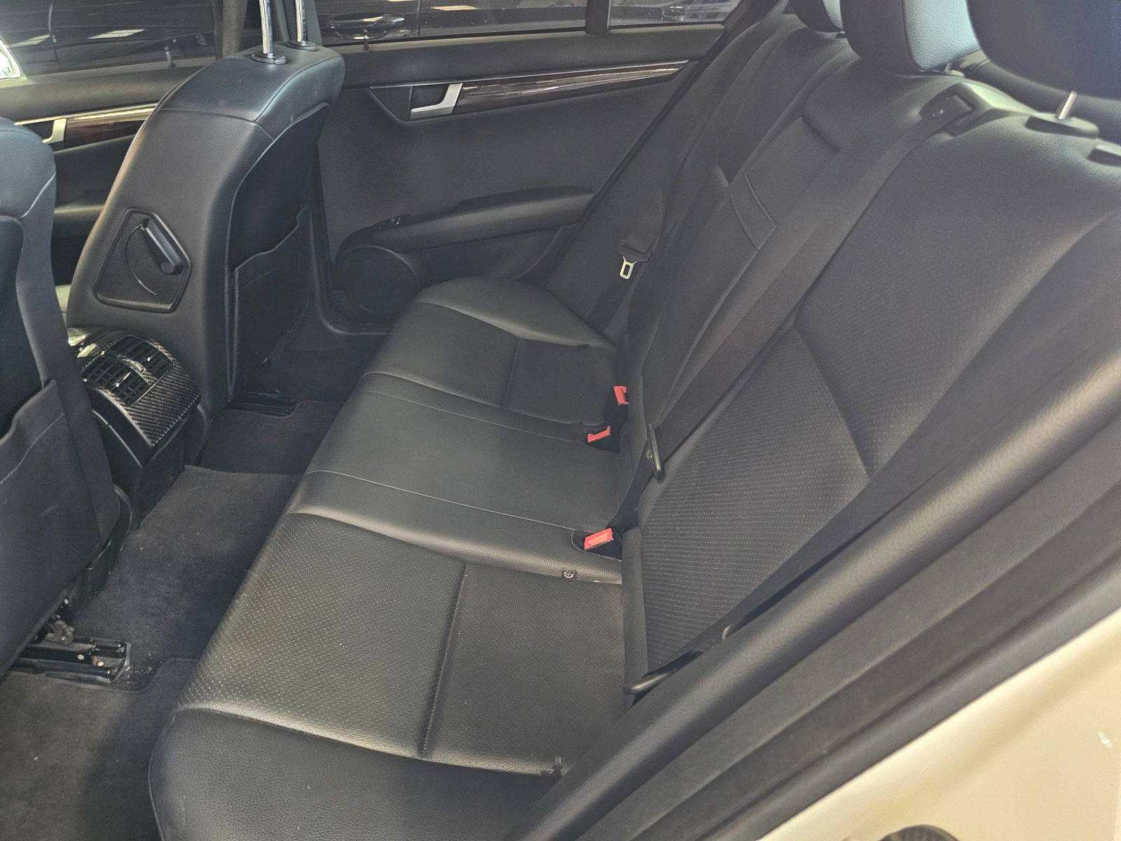 MERCEDES BENZ C 250 2014 - Marhaba Auction Used Cars - Image 11