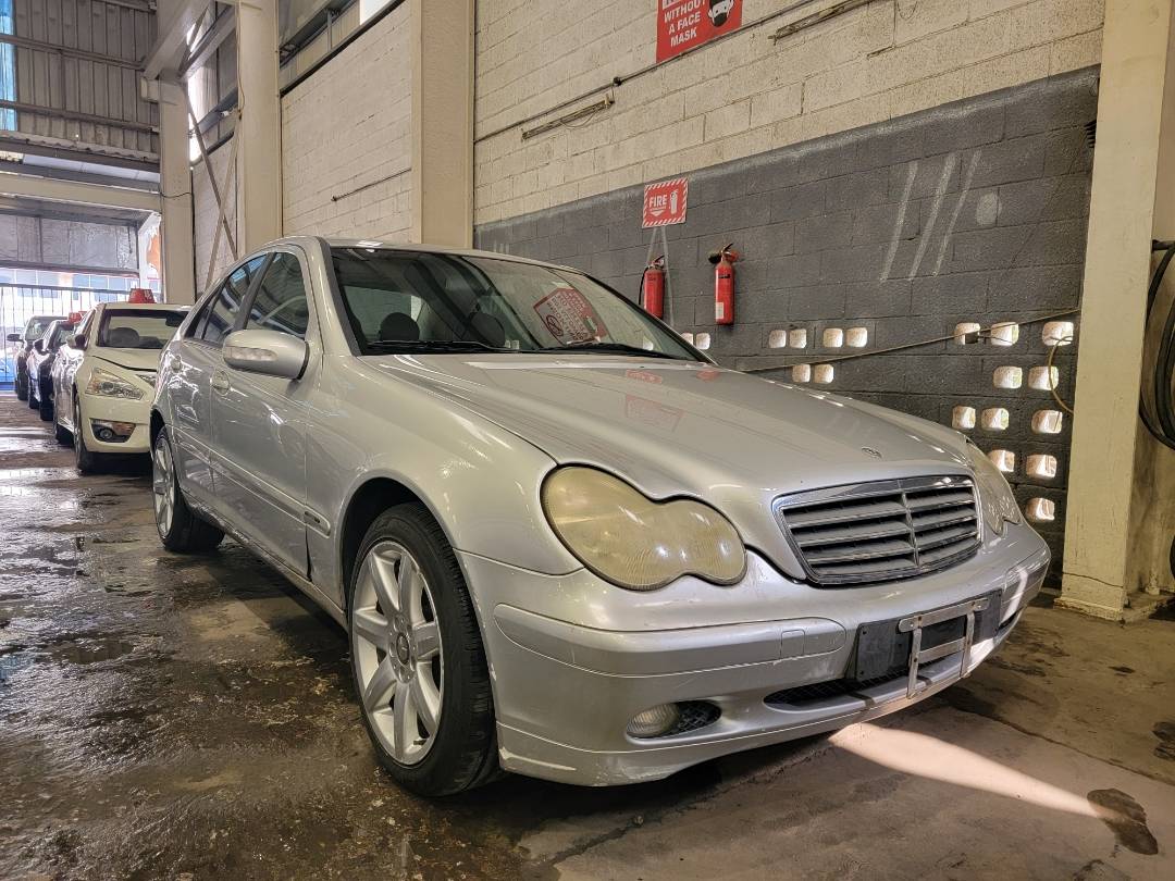 2003 MERCEDES BENZ C180ML — 315072 KM — Lot 3F415751 — Main - Marhaba Auctions Used Cars - Image 4