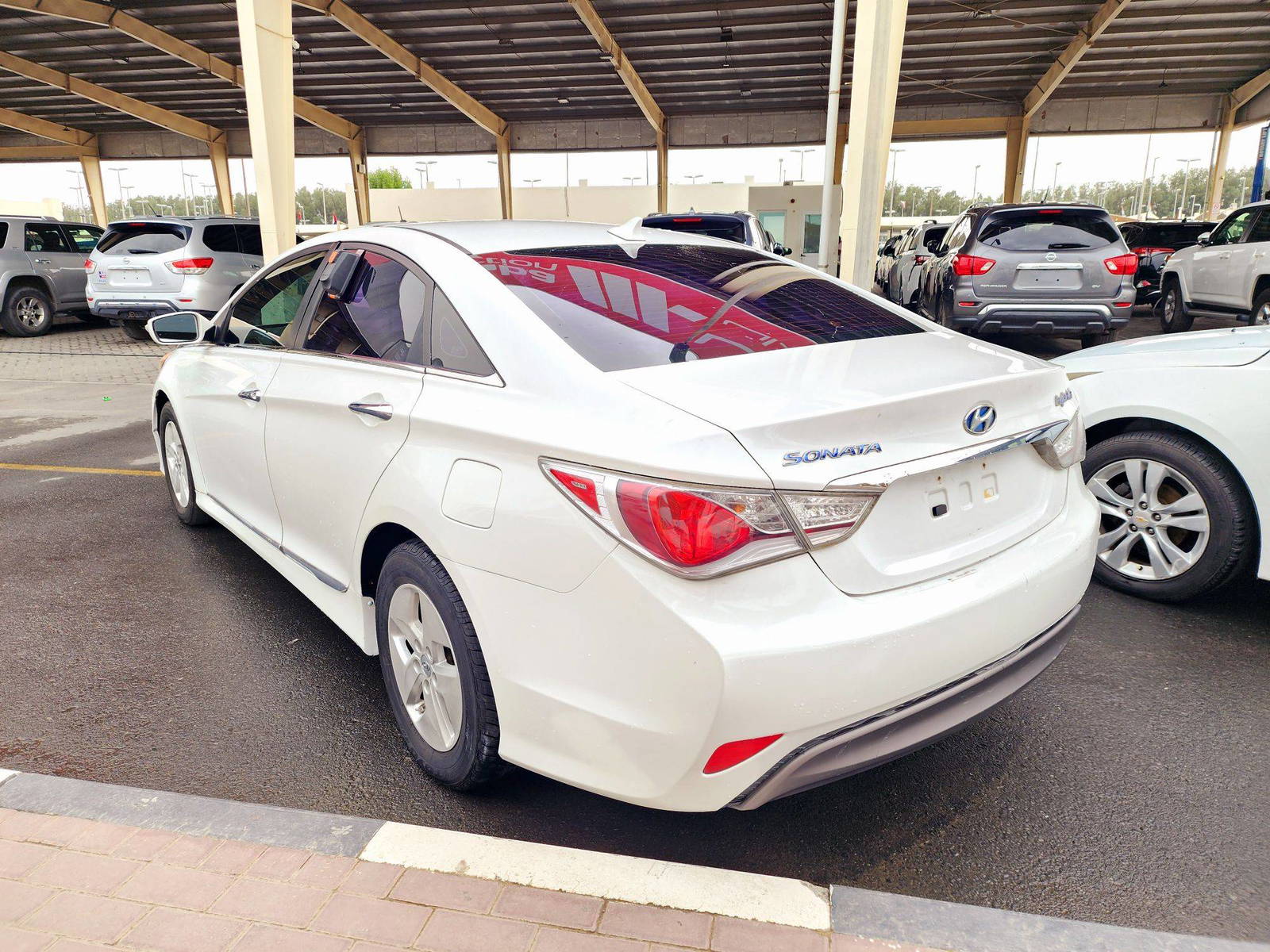 2011 HYUNDAI SONATA — 156085 Miles — Lot A00587 — Souq - Marhaba Auctions Used Cars - Image 5