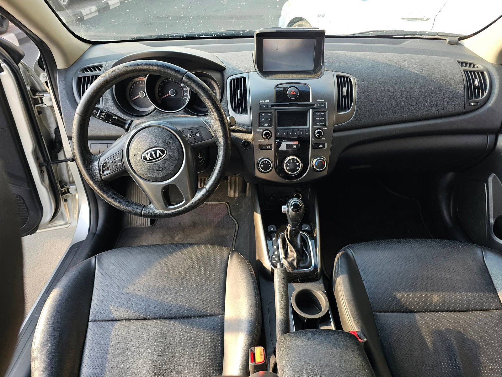 2011 KIA FORTE — 152093 KM — Lot BA894307 — Souq - Marhaba Auctions Used Cars - Image 7