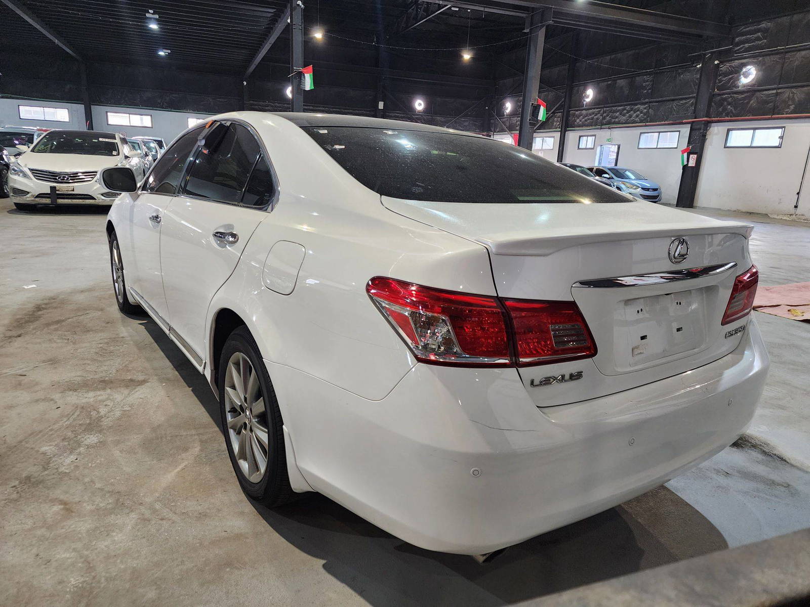 2011 LEXUS ES 350 — 214571 KM — Lot 419341 — Main - Marhaba Auctions Used Cars - Image 6