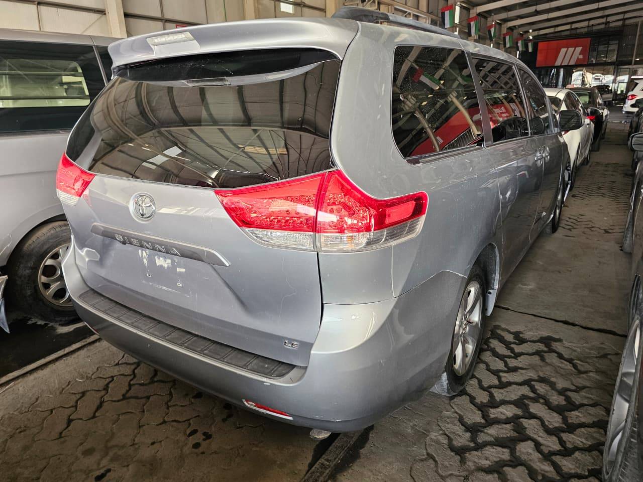 2012 TOYOTA SIENNA — 180331 Miles — Lot CS185303 — Main - Marhaba Auctions Used Cars - Image 5