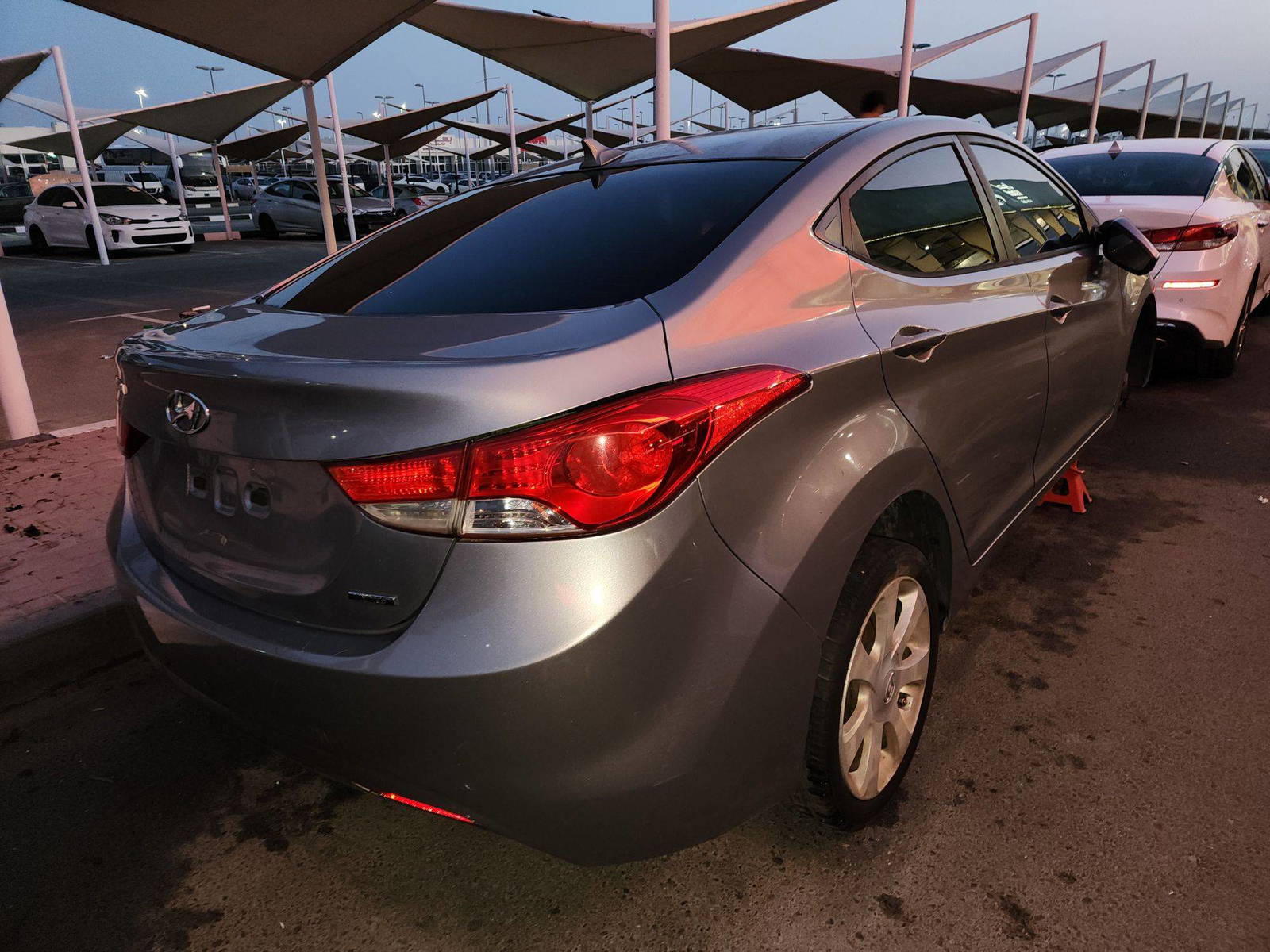 2011 HYUNDAI ELANTRA — 161906 Miles — Lot 38438145 - Marhaba Auctions Used Cars - Image 4