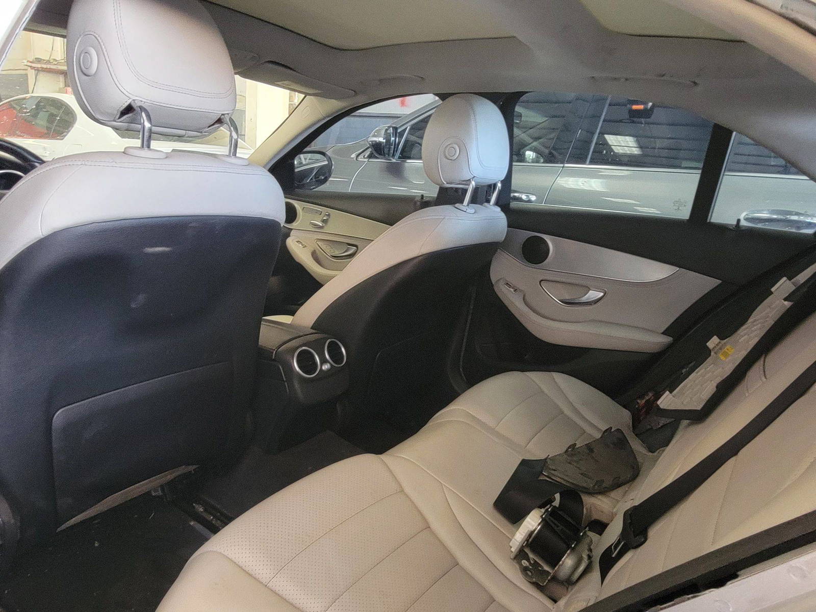 MERCEDES BENZ C300 2016 - Marhaba Auction Used Cars - Image 7