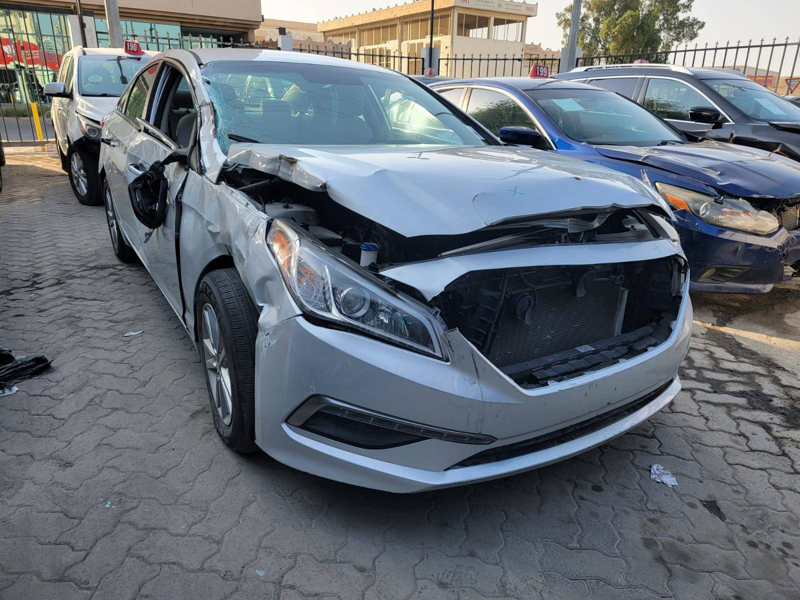 2015 HYUNDAI SONATA — 160830 Miles — Lot 97633675 — Main - Marhaba Auctions Used Cars - Image 4