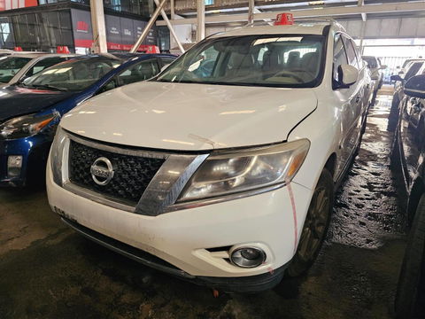 2013 NISSAN PATHFINDER at Marhaba Auctions