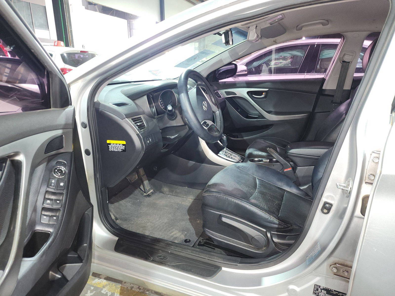 2012 HYUNDAI AVANTE — 92994 KM — Lot 292741 — Main - Marhaba Auctions Used Cars - Image 9