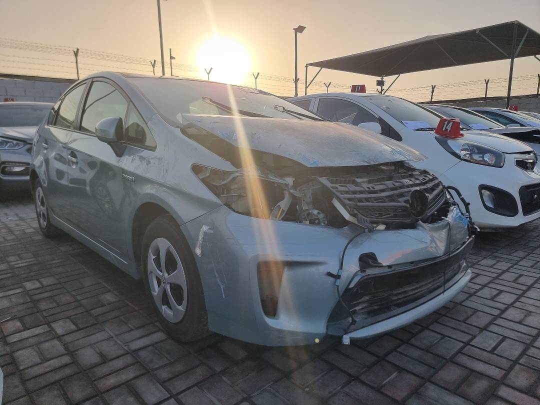 2012 TOYOTA PRIUS — 145149 Miles — Lot 1570358 — Ind. 12 - Marhaba Auctions Used Cars - Image 5
