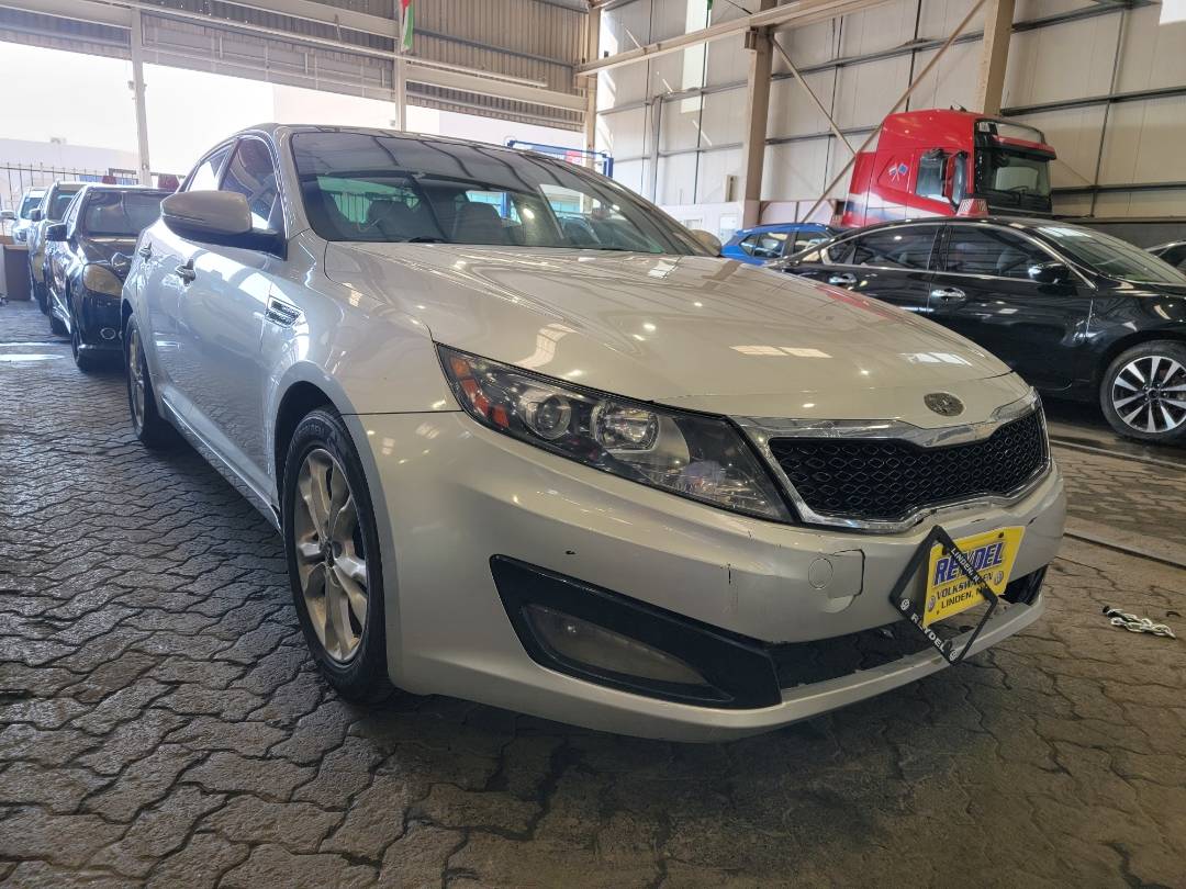 2011 KIA OPTIMA — 173209 Miles — Lot B5192377 — Souq - Marhaba Auctions Used Cars - Image 4