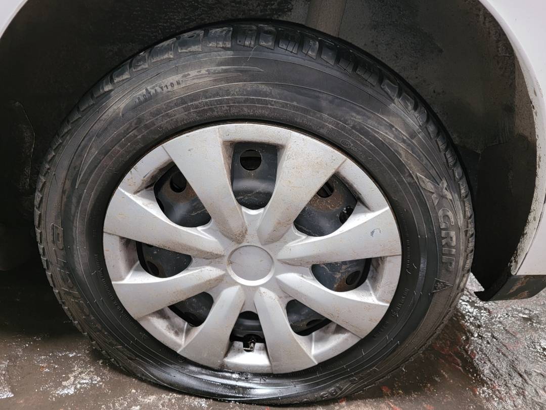2012 NISSAN VERSA — 102340 Miles — Lot 81676163 - Marhaba Auctions Used Cars - Image 9