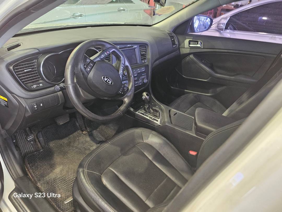 2013 KIA K5 — 133664 KM — Lot 047874 — Main - Marhaba Auctions Used Cars - Image 8