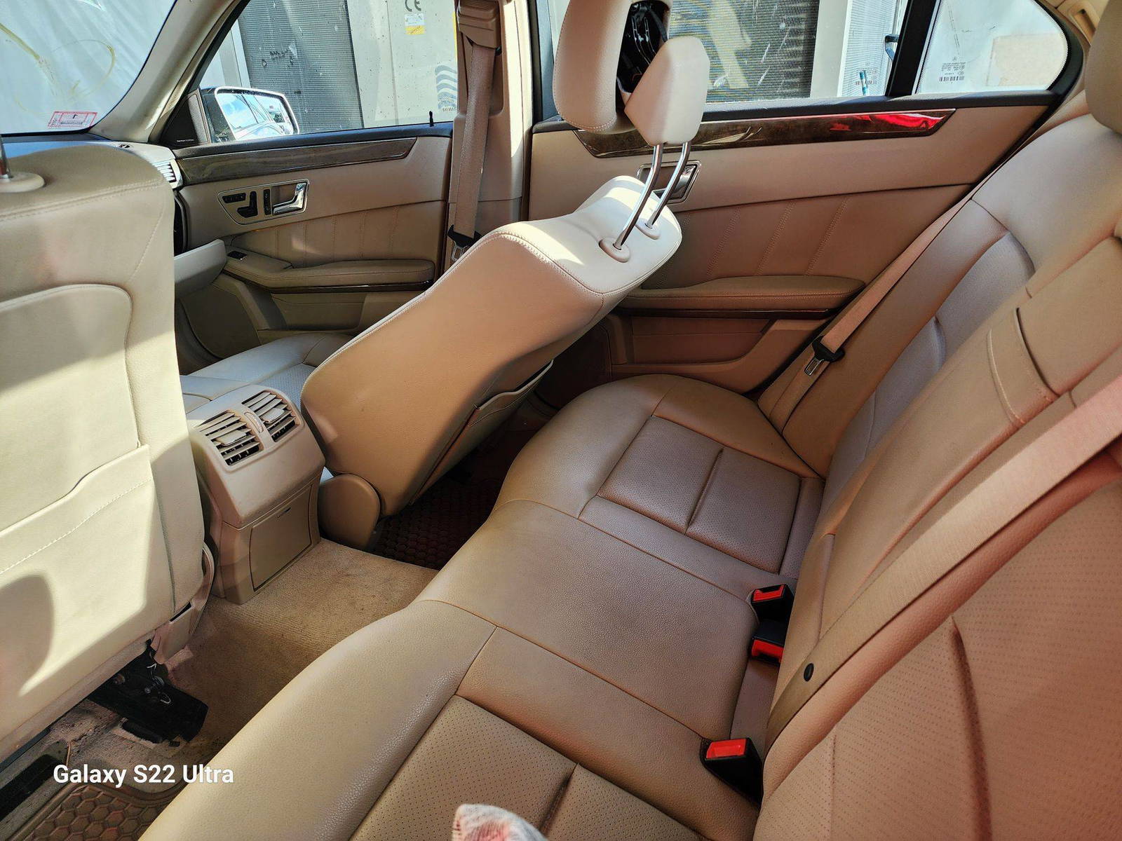 2011 MERCEDES BENZ E 350 — 155064 Miles — Lot 39060394 - Marhaba Auctions Used Cars - Image 6