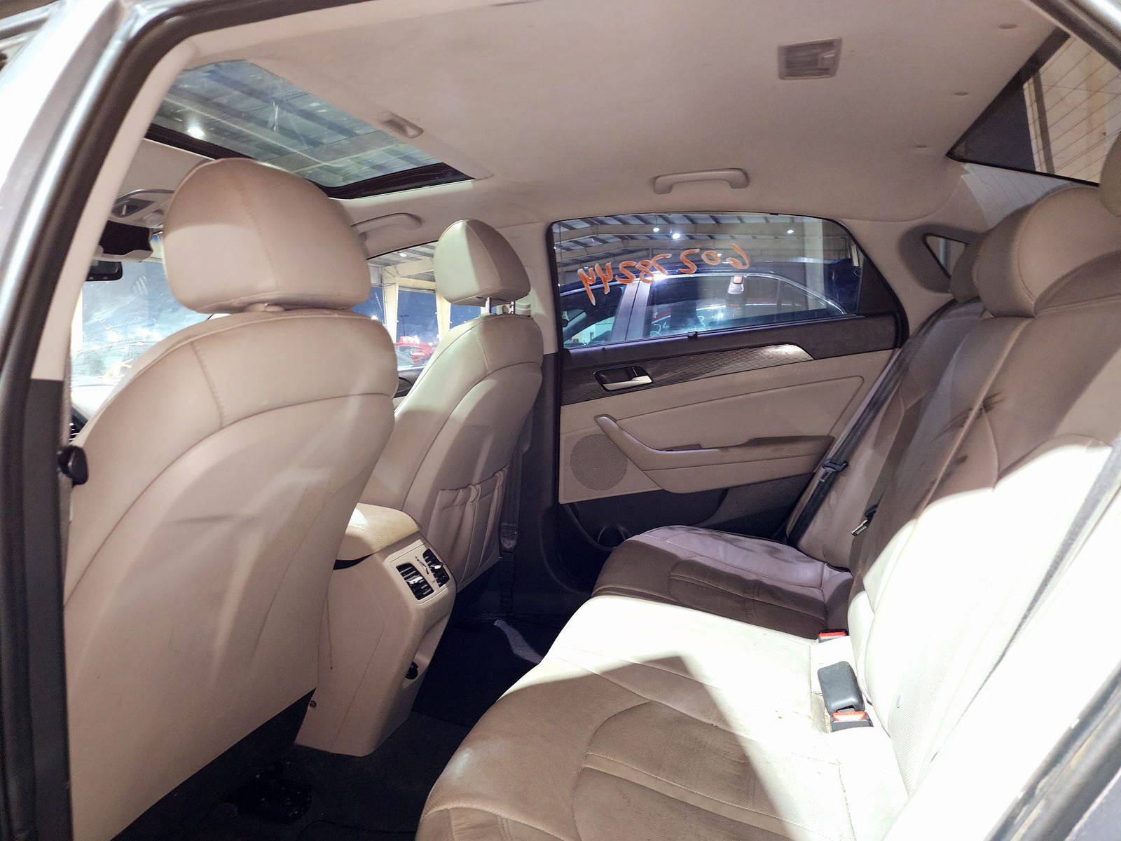 2018 HYUNDAI SONATA — 169127 Miles — Lot 8JH695548 — Souq - Marhaba Auctions Used Cars - Image 6
