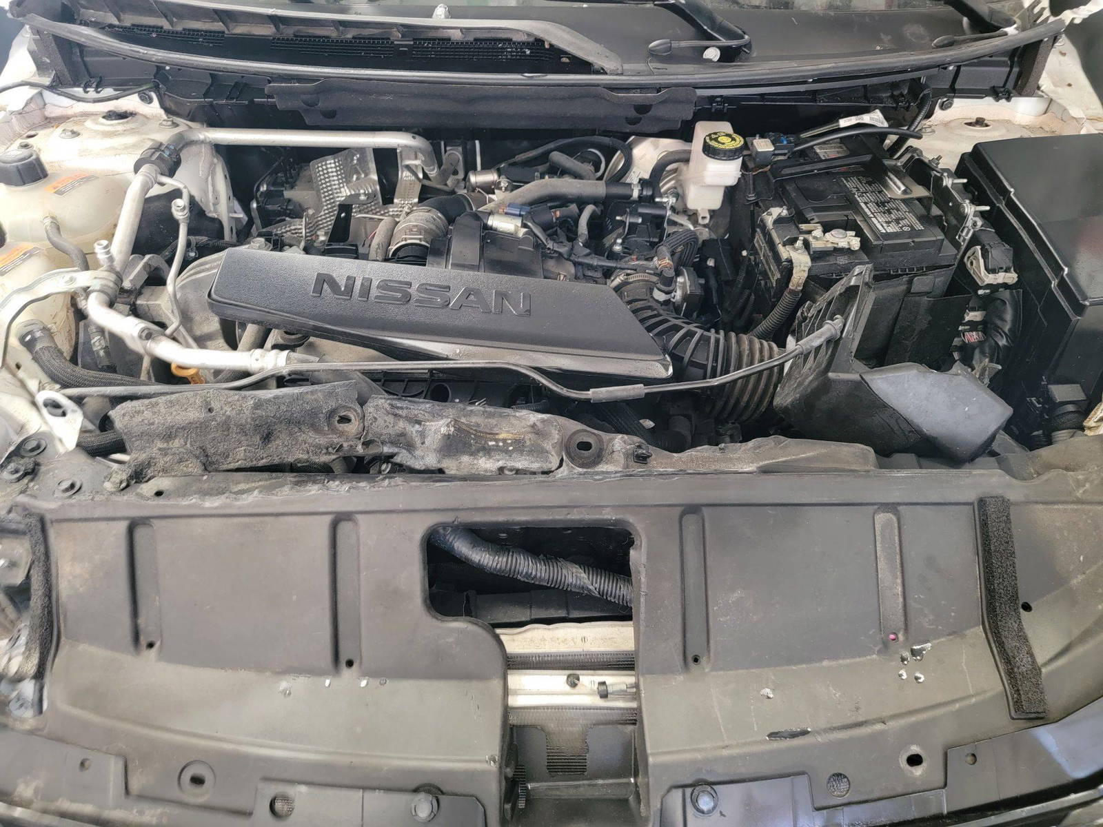 NISSAN ROGUE 2024 - Marhaba Auction Used Cars - Image 8