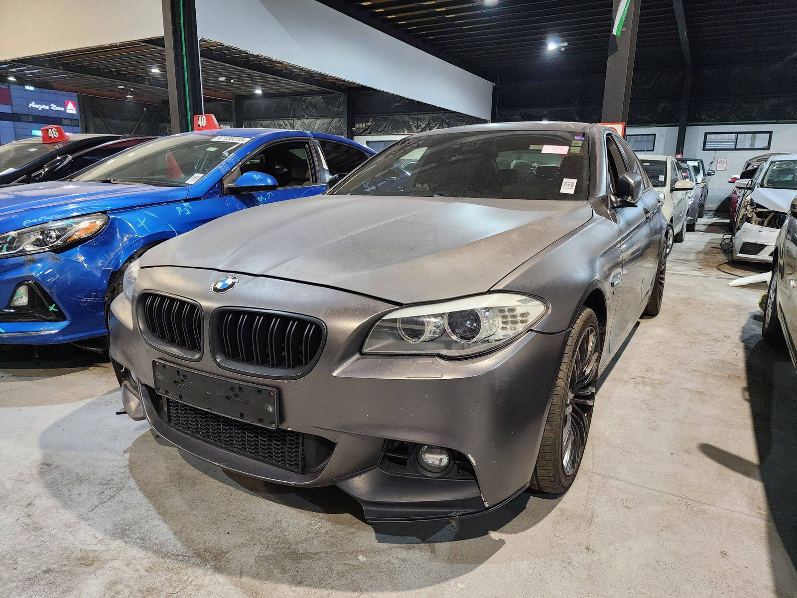 2010 BMW 528i — 240478 KM — Lot 567516 — Al Quoz - Marhaba Auctions Used Cars - Image 5