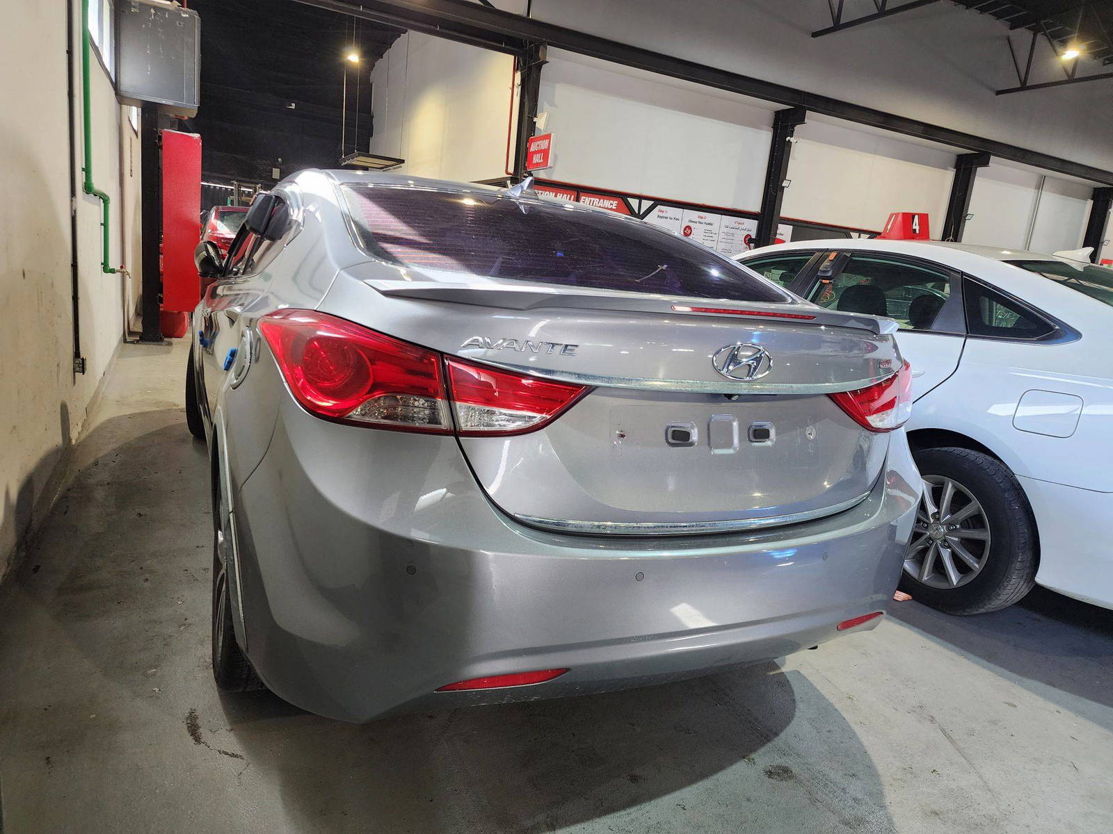 2013 HYUNDAI AVANTE — 174585 KM — Lot 803512 — Al Quoz - Marhaba Auctions Used Cars - Image 6