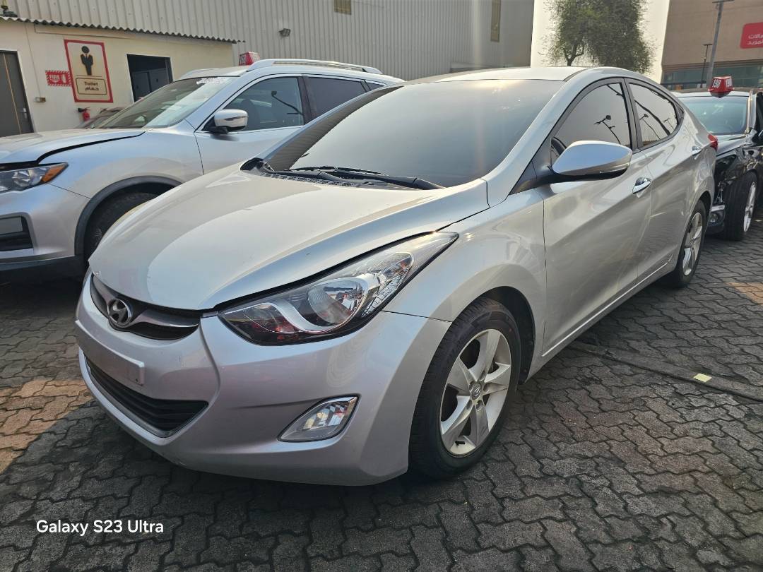 2011 HYUNDAI AVANTE — 172577 KM — Lot 049034 — Ind. 12 - Marhaba Auctions Used Cars - Image 4