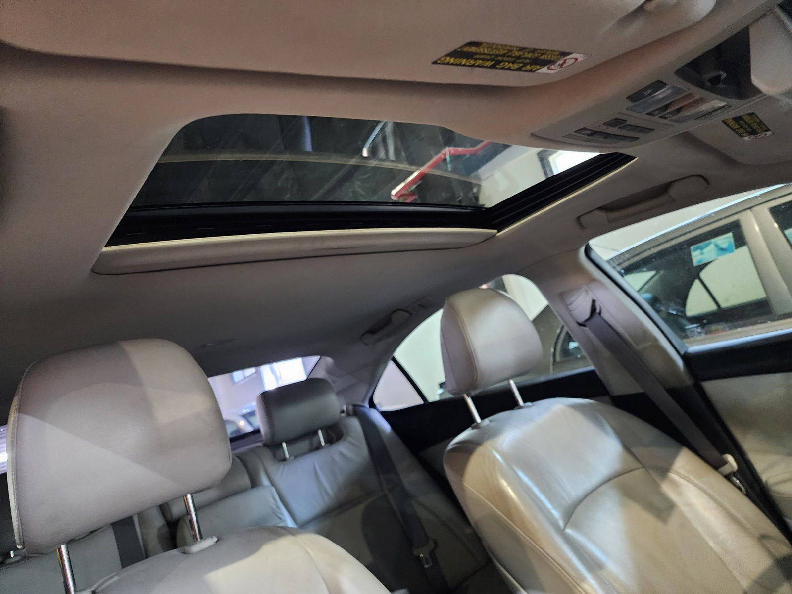 2011 LEXUS ES 350 — 179105 Miles — Lot 446801 — Al Quoz - Marhaba Auctions Used Cars - Image 10