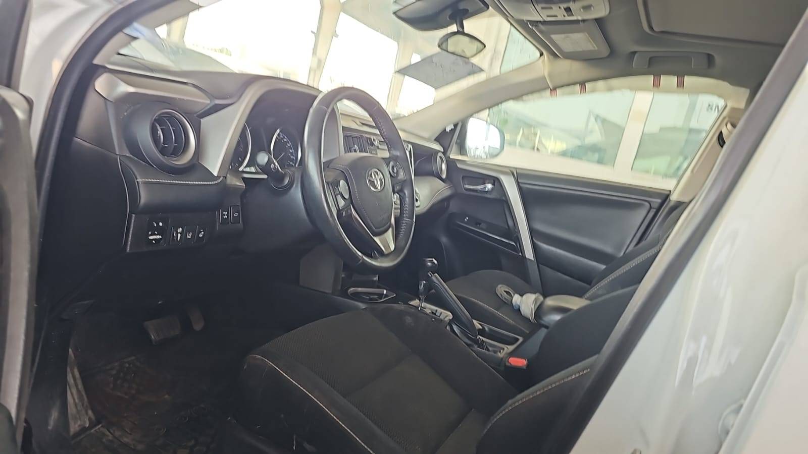 2018 TOYOTA RAV4 — 195467 KM — Lot W848840 — Main - Marhaba Auctions Used Cars - Image 7