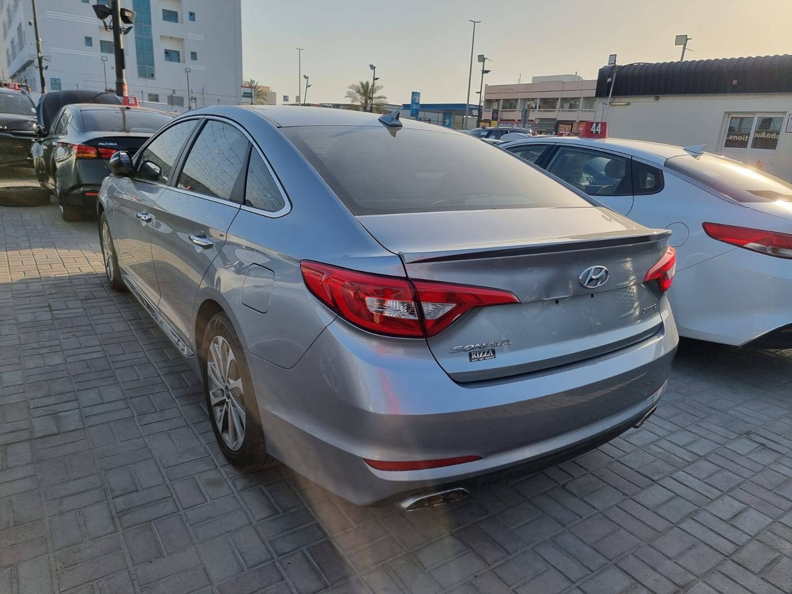 2016 HYUNDAI SONATA SPORT — 118070 Miles — Lot H397753 — Ind. 12 - Marhaba Auctions Used Cars - Image 3
