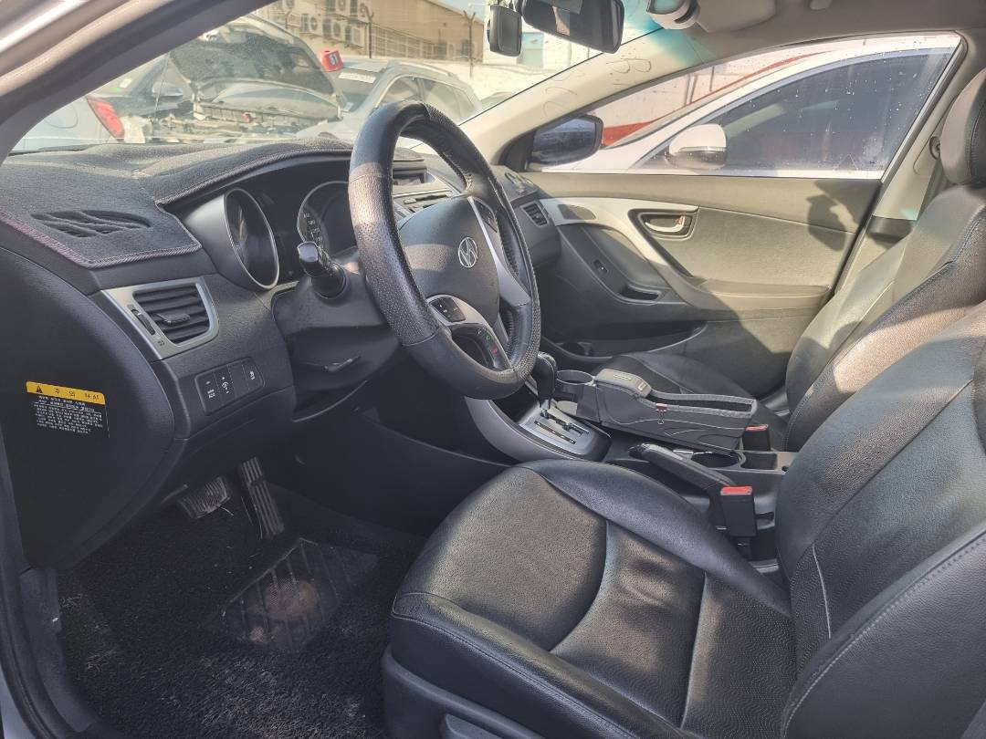 2012 HYUNDAI AVANTE — 164099 KM — Lot 514772 — Ind. 12 - Marhaba Auctions Used Cars - Image 9