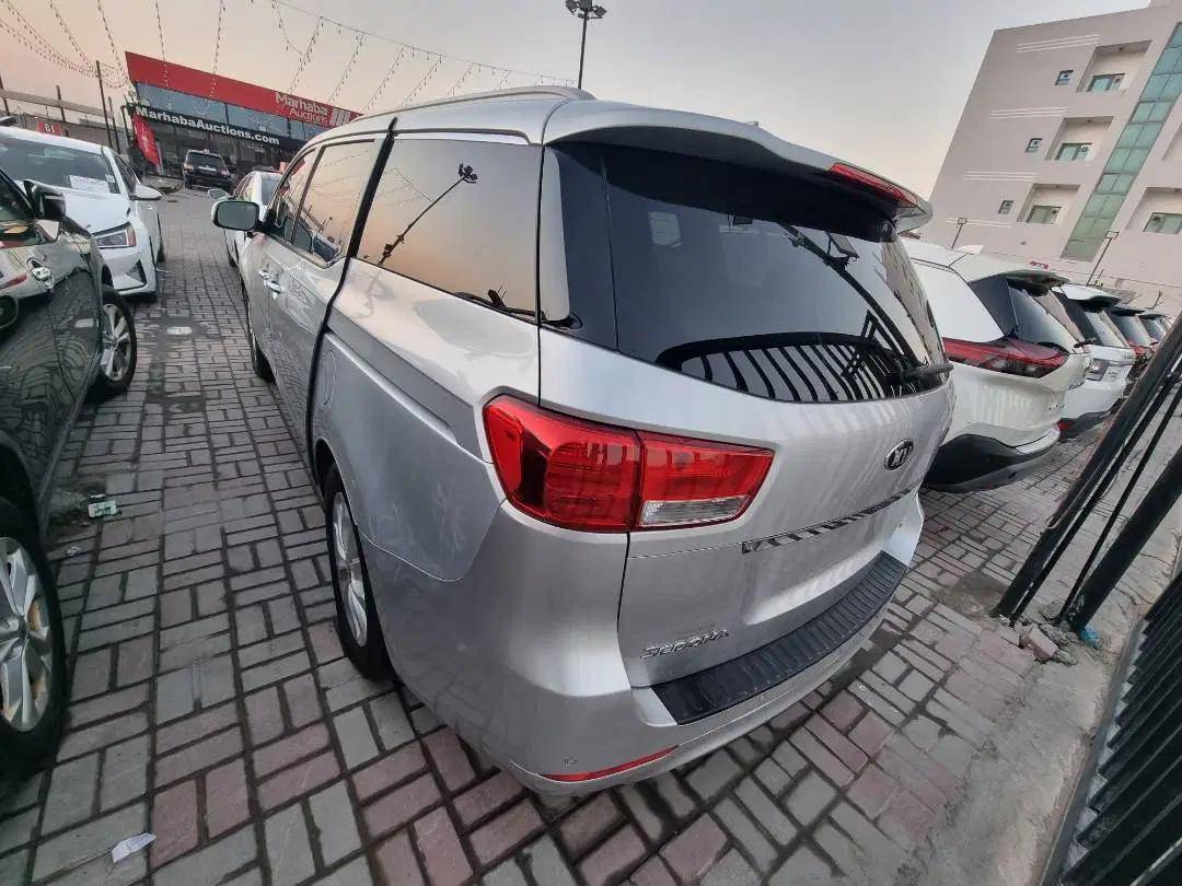 KIA SEDONA