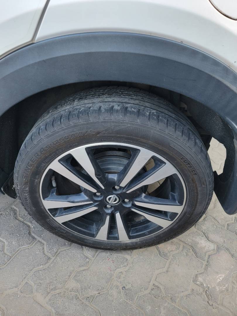 2018 NISSAN KICKS — 104754 Miles — Lot 509525 — Main - Marhaba Auctions Used Cars - Image 9