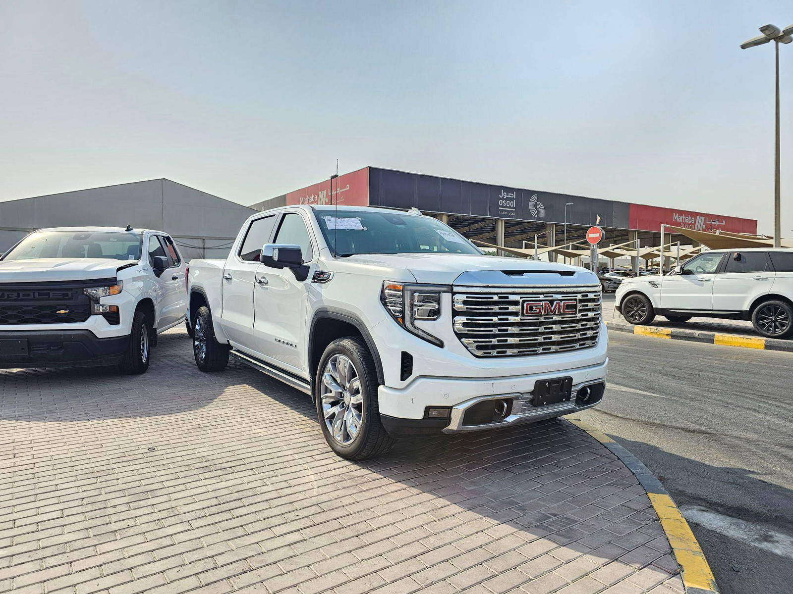 2024 GMC SIERRA — 42287 Miles — Lot 5RG190839 — Ind. 12 - Marhaba Auctions Used Cars - Image 3
