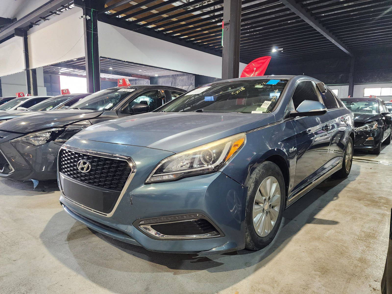 2016 HYUNDAI SONATA — 125491 Miles — Lot 28419 — Main - Marhaba Auctions Used Cars - Image 4