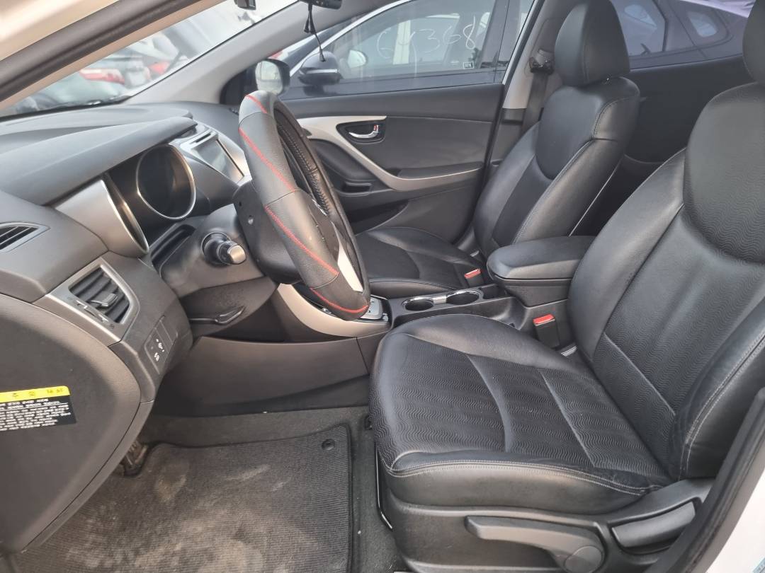 2012 HYUNDAI AVANTE — 156952 KM — Lot 215487 — Ind. 12 - Marhaba Auctions Used Cars - Image 8