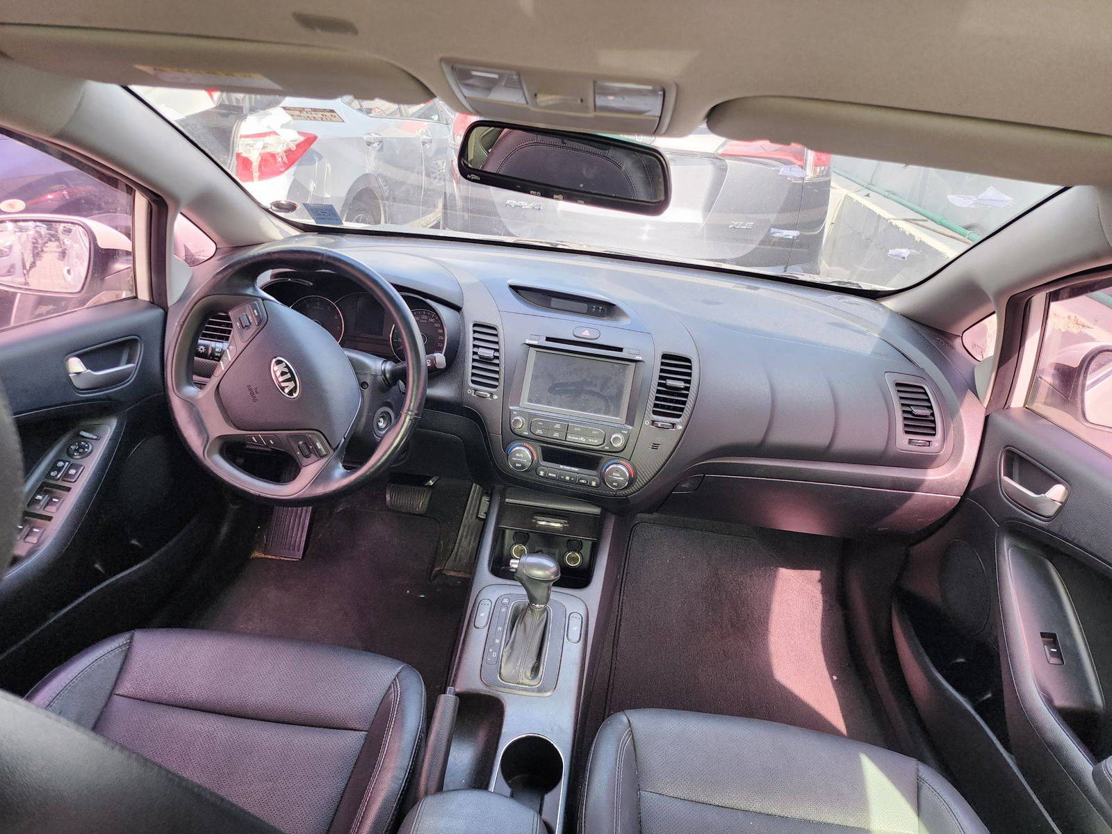 2015 KIA K3 — 152711 KM — Lot 880254 — Al Quoz - Marhaba Auctions Used Cars - Image 8