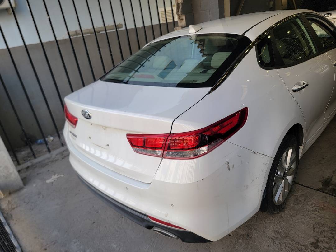 2018 KIA OPTIMA — 168006 Miles — Lot 38JG267955 — Main - Marhaba Auctions Used Cars - Image 5