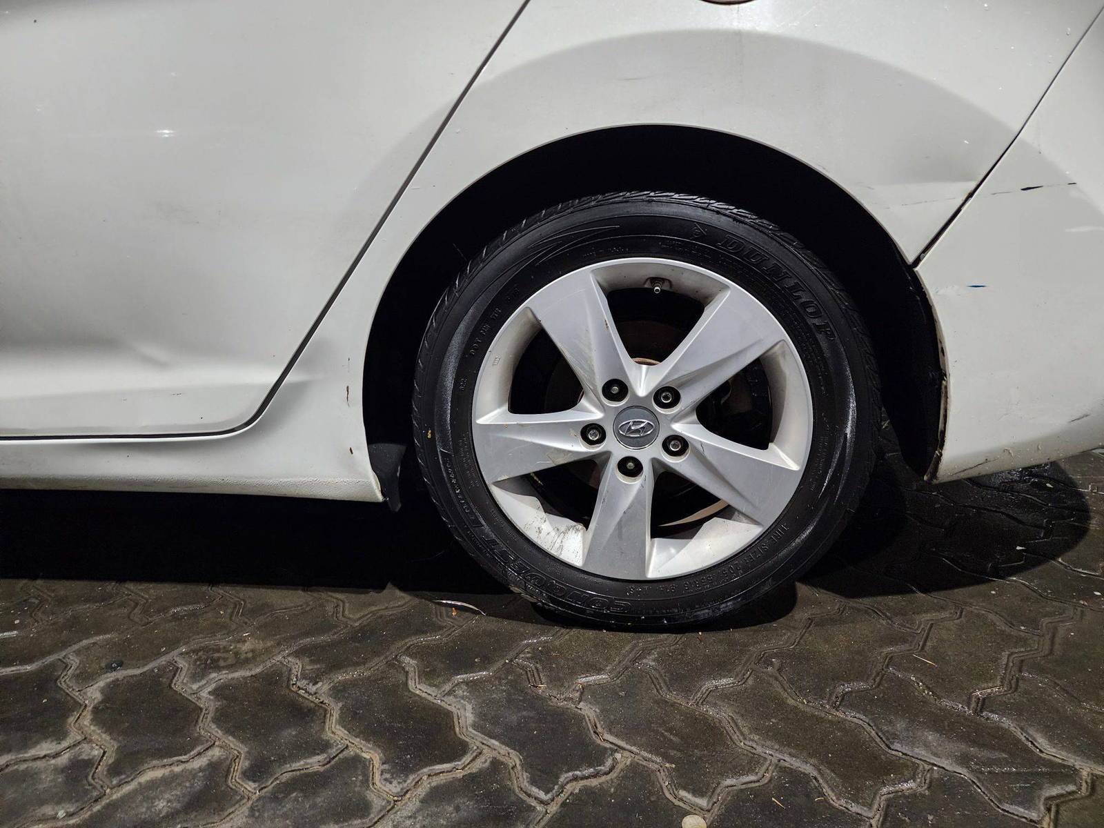 2014 HYUNDAI ELANTRA — 168301 Miles — Lot 8479 — Souq - Marhaba Auctions Used Cars - Image 11