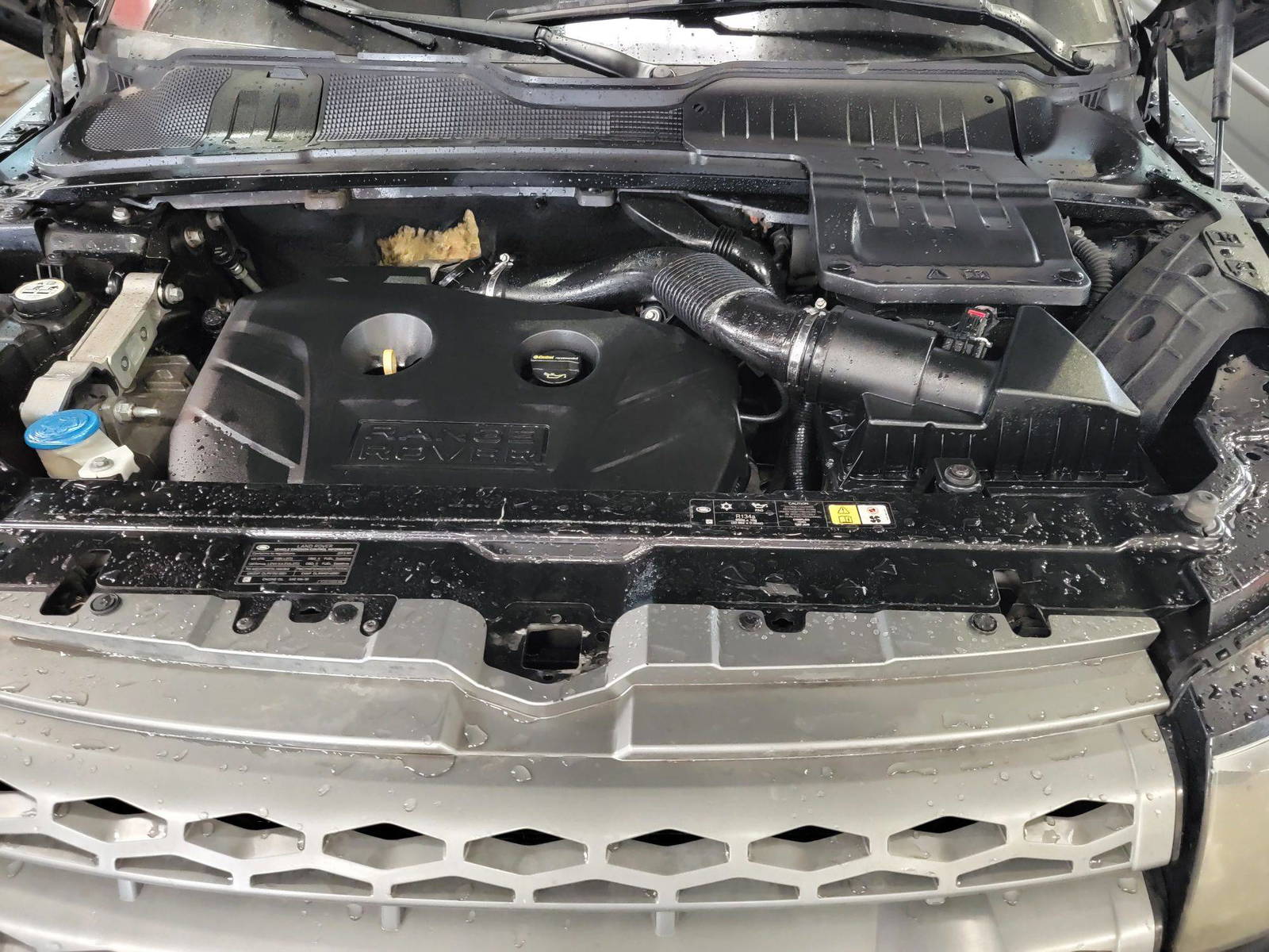 LAND ROVER RANGE ROVER EVOQUE PURE 2013 - Marhaba Auction Used Cars - Image 11