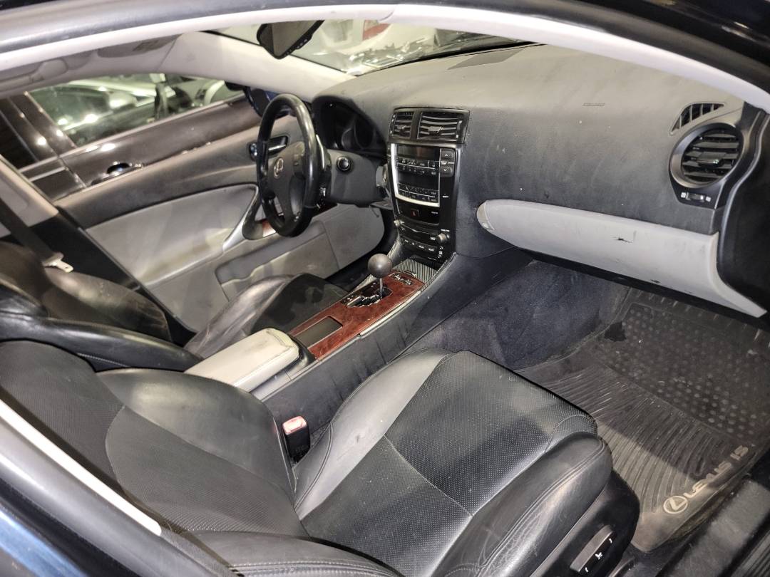 2006 LEXUS IS 250 — 140446 Miles — Lot 37486189 - Marhaba Auctions Used Cars - Image 6
