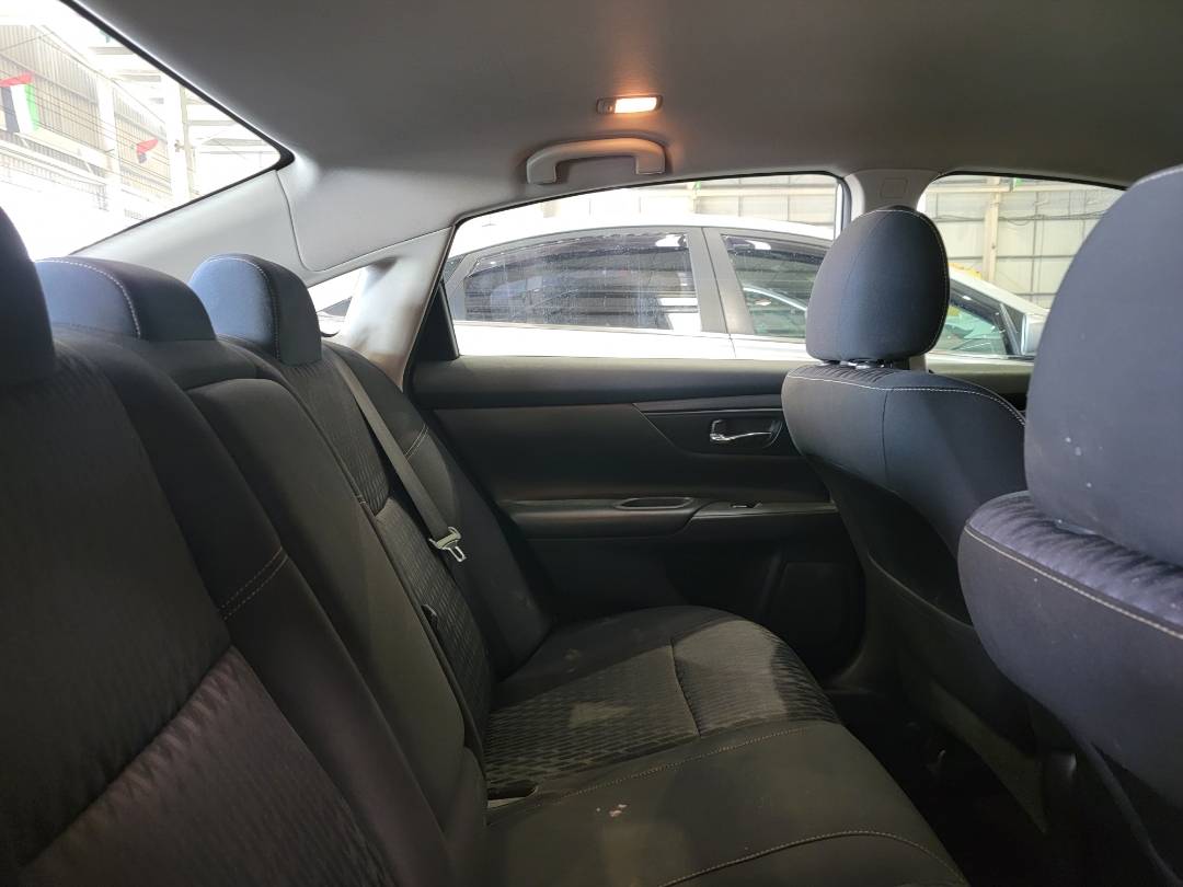 2017 NISSAN ALTIMA — 93372 Miles — Lot 38610172 - Marhaba Auctions Used Cars - Image 4