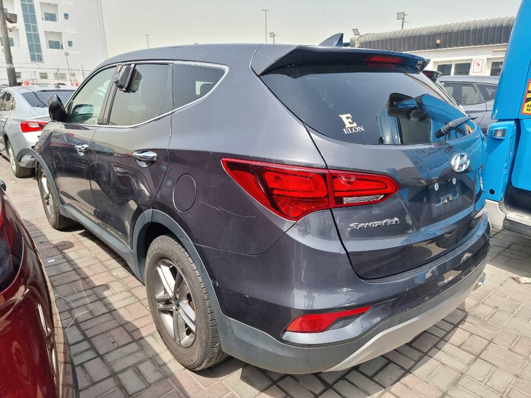 2017 HYUNDAI SANTA FE — 109906 Miles — Lot 124578 — Main - Marhaba Auctions Used Cars - Image 4