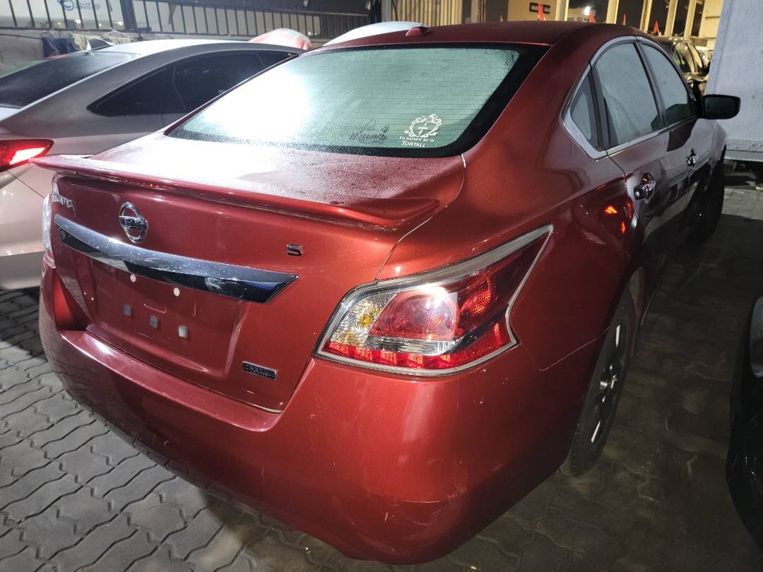2015 NISSAN ALTIMA — 85652 Miles — Lot 70599433 - Marhaba Auctions Used Cars - Image 4