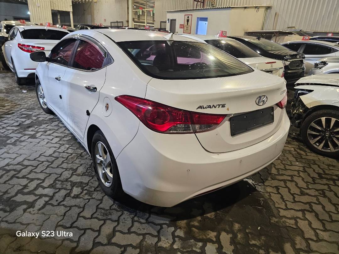 2013 HYUNDAI AVANTE — 123401 KM — Lot 635629 — Main - Marhaba Auctions Used Cars - Image 6