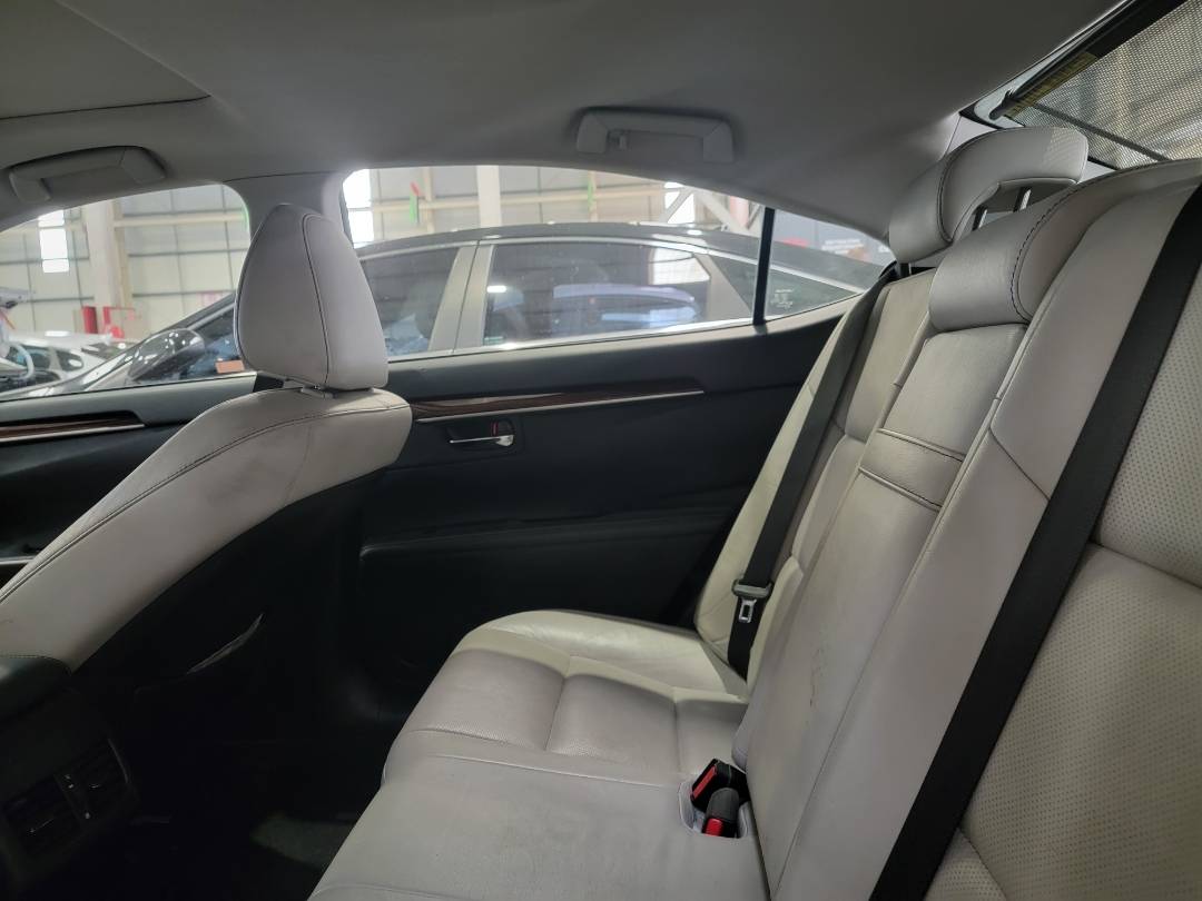 2014 LEXUS ES 350 — 85582 Miles — Lot 101846 — Main - Marhaba Auctions Used Cars - Image 8