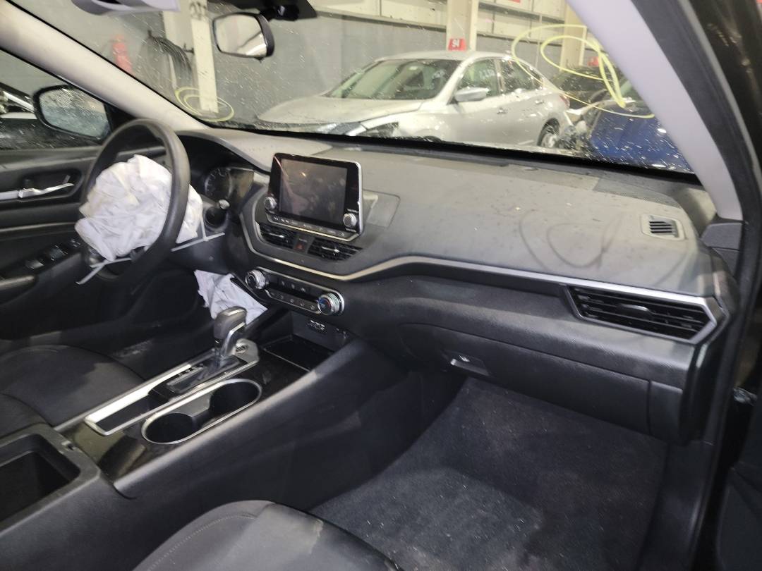 2021 NISSAN ALTIMA — 62200 Miles — Lot 71700203 - Marhaba Auctions Used Cars - Image 5